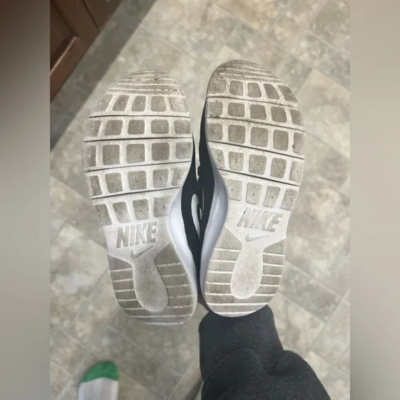 Boys kids toddler children NIKE shoes black 10.5 C - Picture 4 of 7